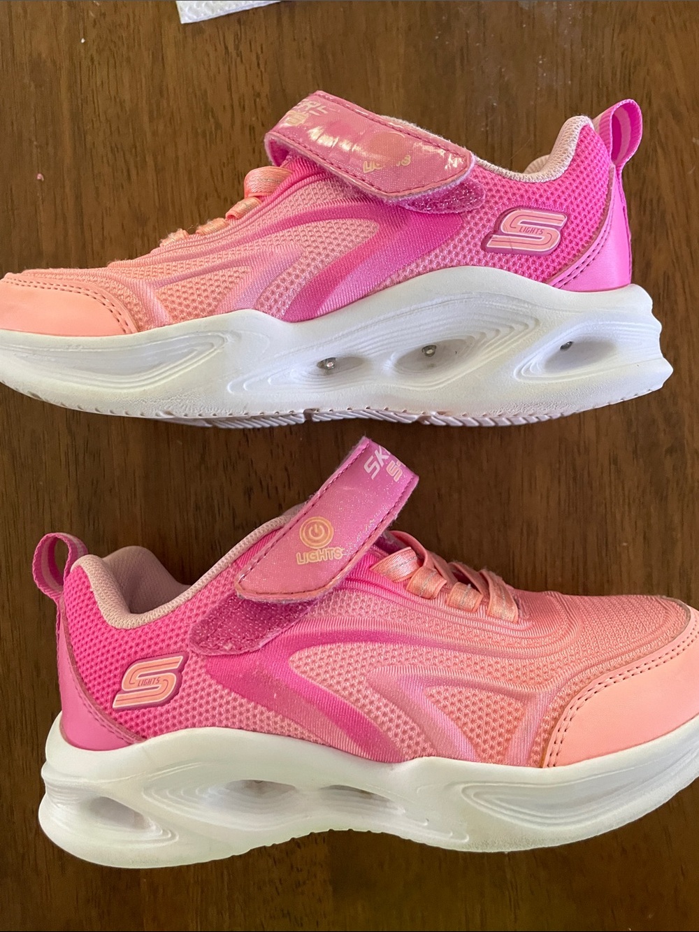 Skechers Kids Pink Light-Up Sneakers girls 10.5